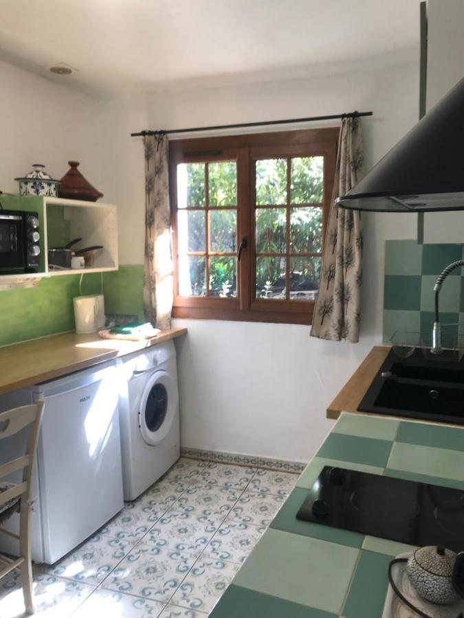 Studio Mitoyen / 2 Personnes Hyères Buitenkant foto